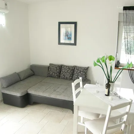 Belegrata Apartman Biograd Na Moru