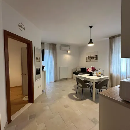 Belegrata Biograd Na Moru