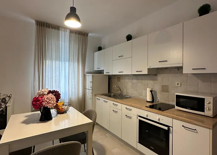 Belegrata Biograd Na Moru